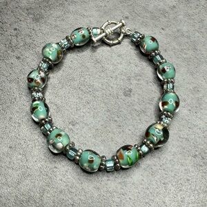 Elegant Beaded Bracelet with Silver Accents